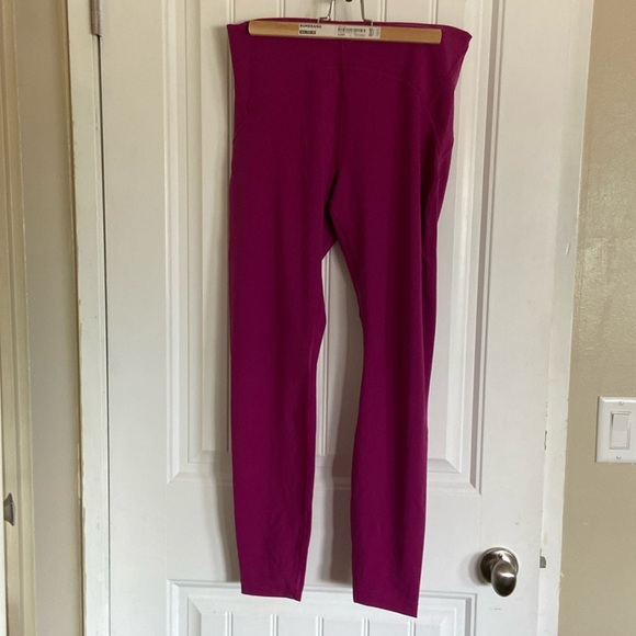 Lululemon Instill High Rise Tight 28”, sz12 - Picture 2 of 5